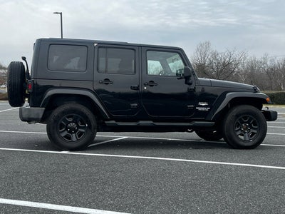 2010 Jeep Wrangler Unlimited 4WD 4dr Sahara