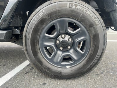 2010 Jeep Wrangler Unlimited 4WD 4dr Sahara