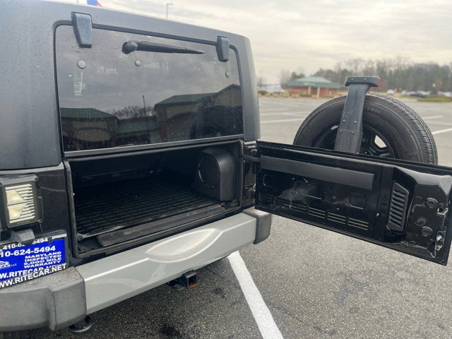 2010 Jeep Wrangler Unlimited 4WD 4dr Sahara