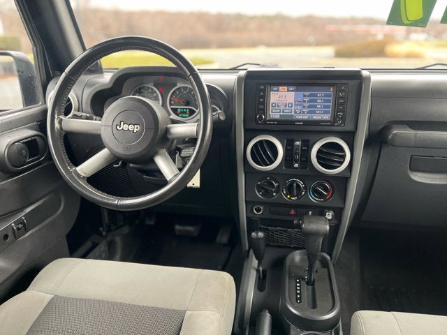 2010 Jeep Wrangler Unlimited 4WD 4dr Sahara