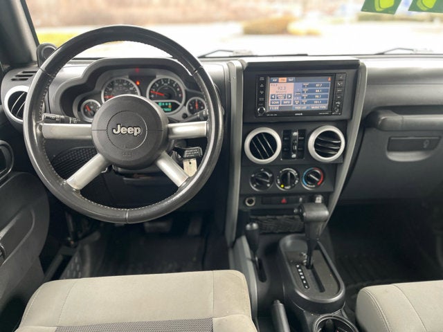 2010 Jeep Wrangler Unlimited 4WD 4dr Sahara