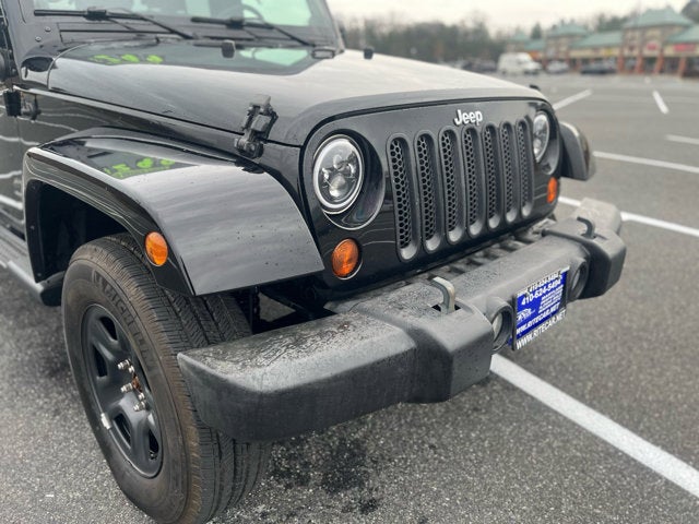 2010 Jeep Wrangler Unlimited 4WD 4dr Sahara