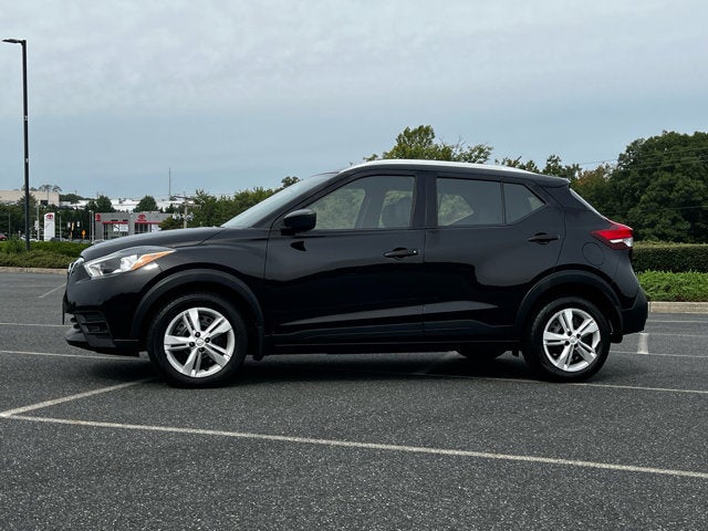 2019 Nissan Kicks S